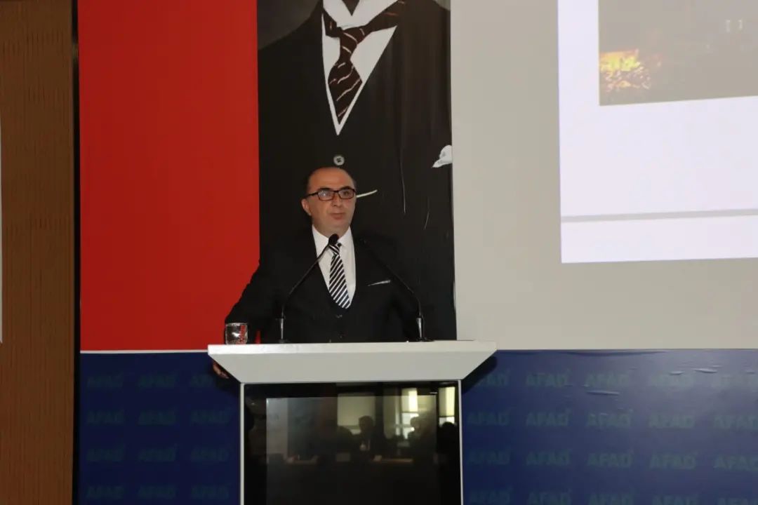 Size, bize, hepimize Rize